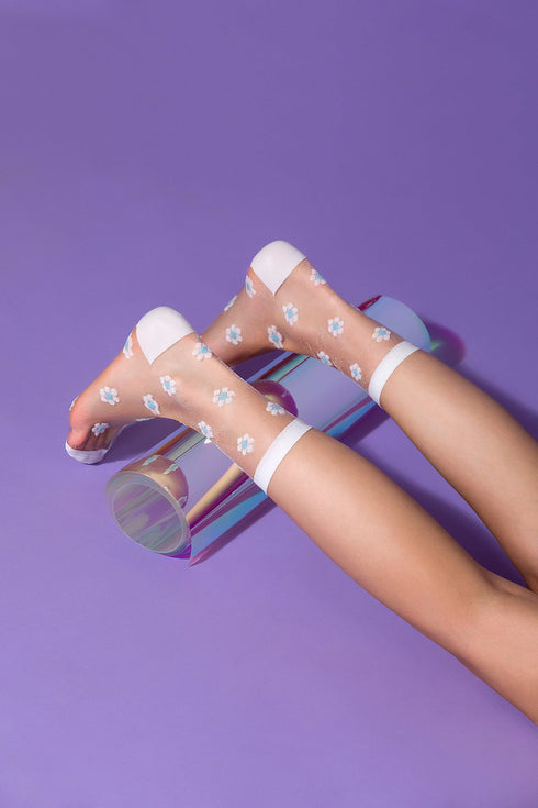 Daisy Sheer Floral Patterned Ankle Socks
