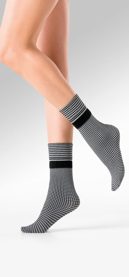Pam Geometric Houndstooth Socks